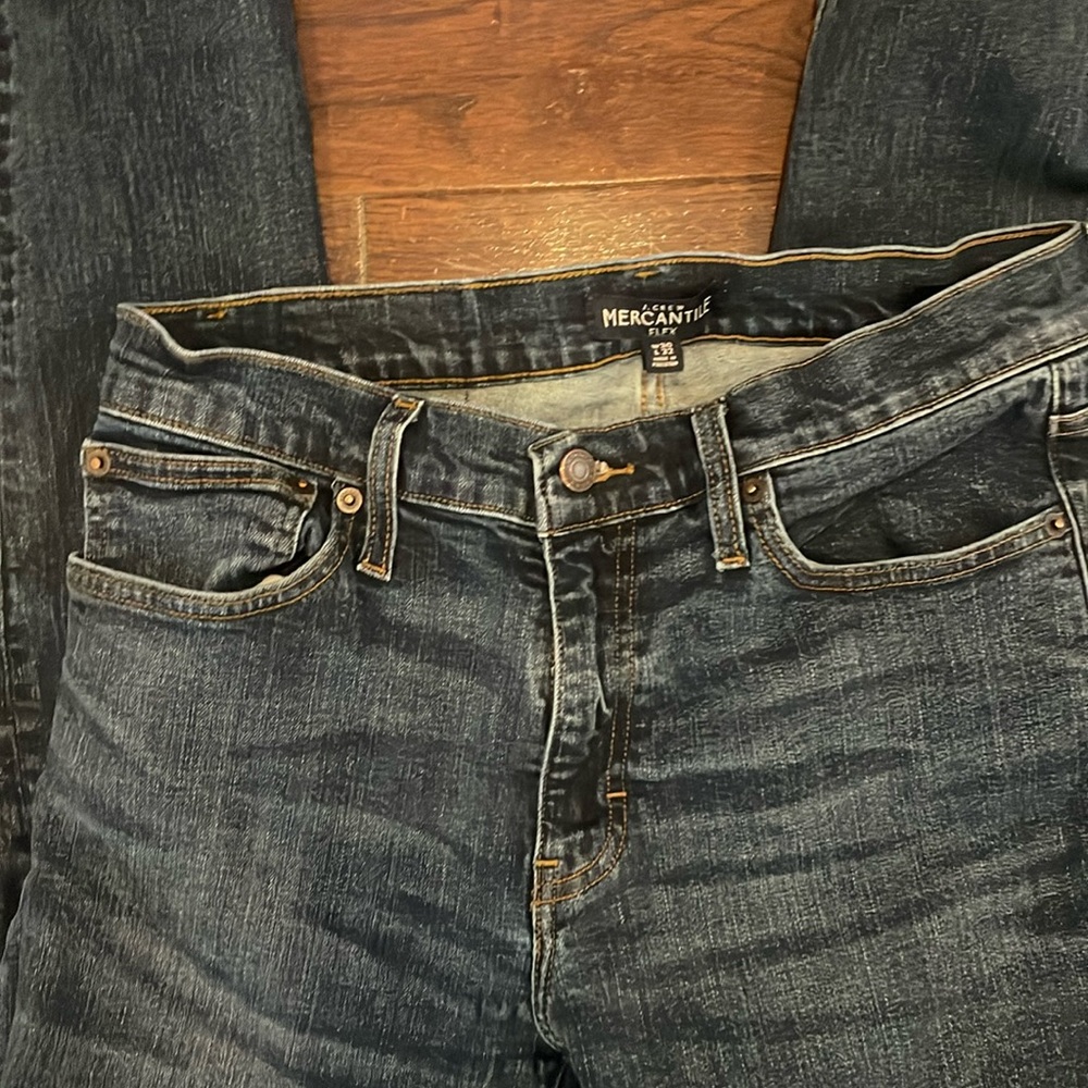 J crew mercantile flex slim 30 W 32L